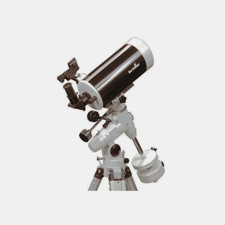 Maksutov-Cassegrain vs Newtonian Telescopes: A Detailed Comparison