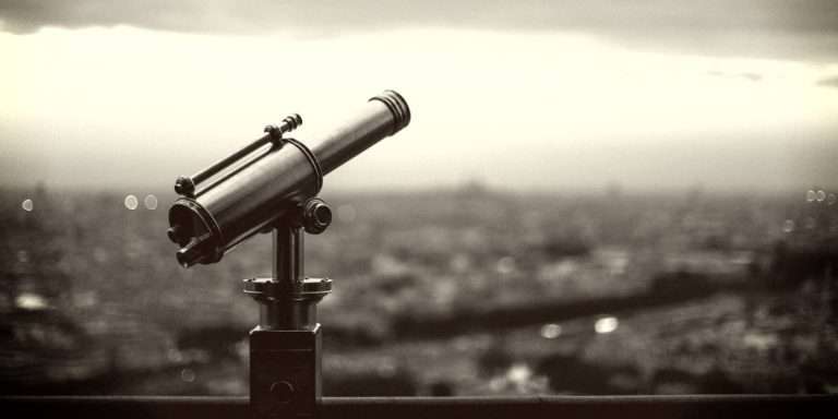 The Pros and Cons of Reflecting Telescopes: A Stargazer’s Personal Reflection